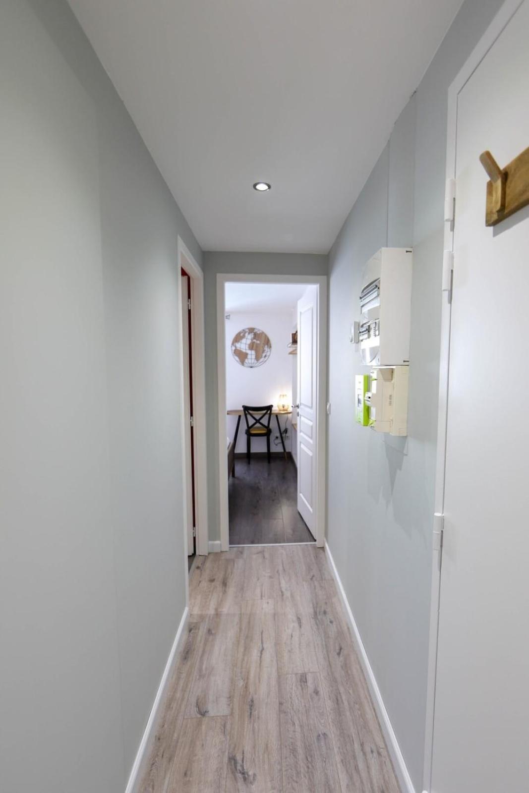A L'Aventure ! Joli T2 Avec Balcon Centre Ville Annecy Ngoại thất bức ảnh