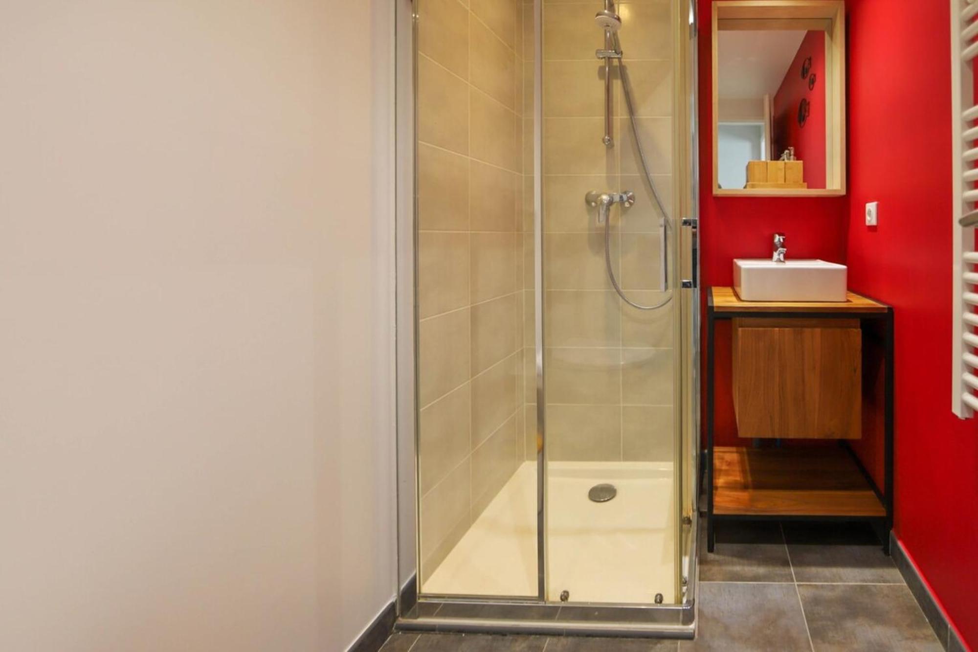 A L'Aventure ! Joli T2 Avec Balcon Centre Ville Annecy Ngoại thất bức ảnh