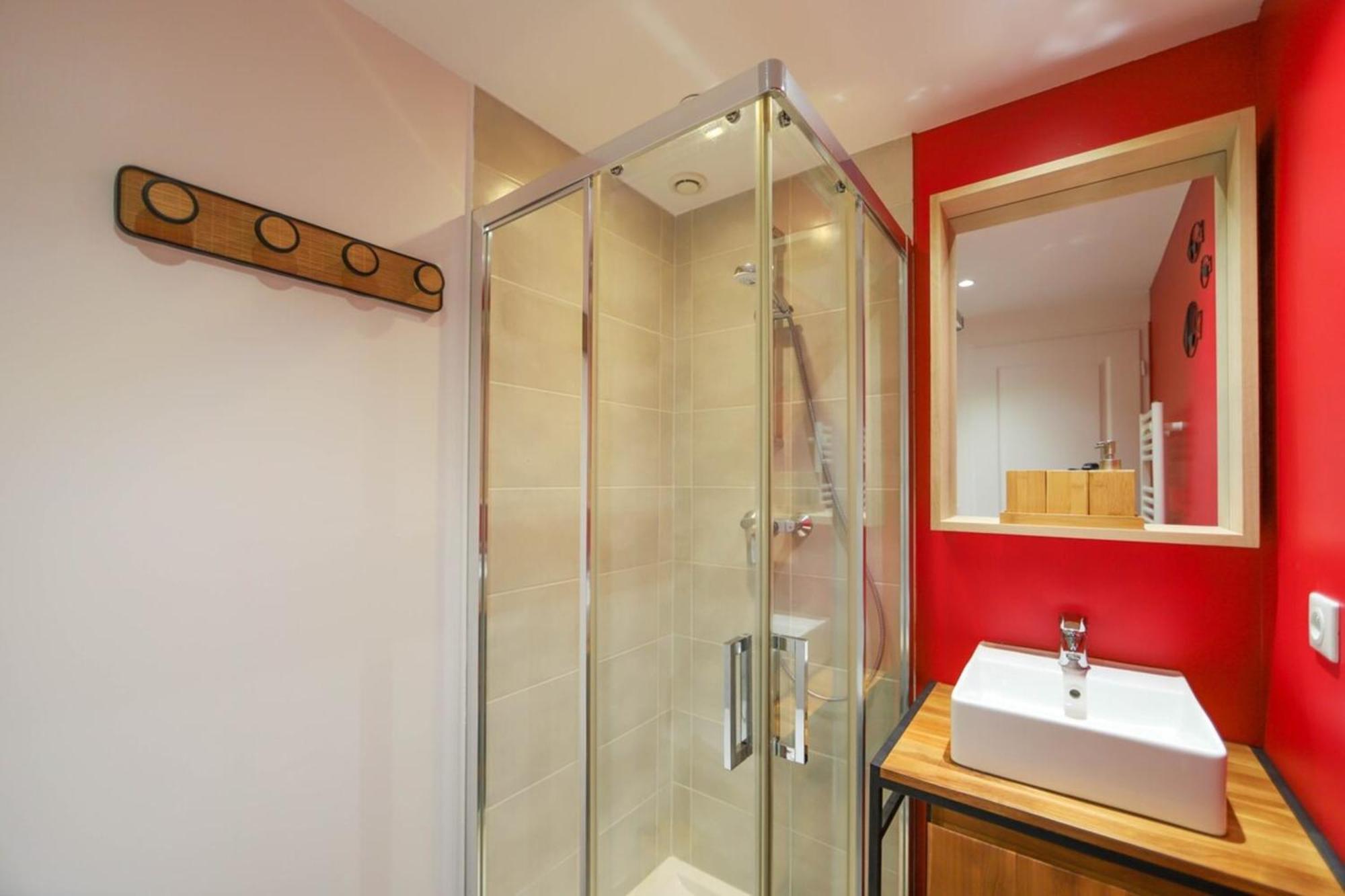 A L'Aventure ! Joli T2 Avec Balcon Centre Ville Annecy Ngoại thất bức ảnh