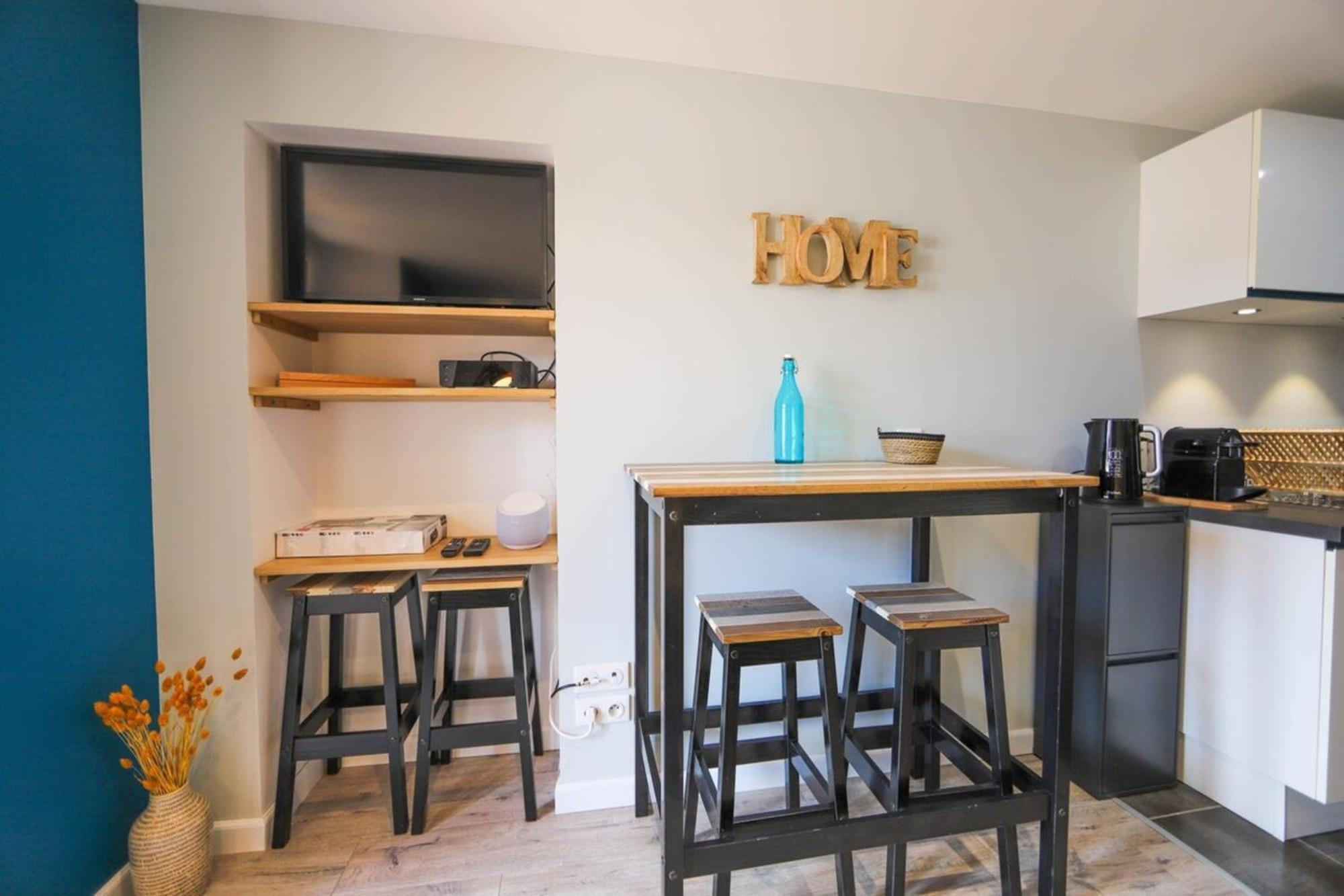 A L'Aventure ! Joli T2 Avec Balcon Centre Ville Annecy Ngoại thất bức ảnh
